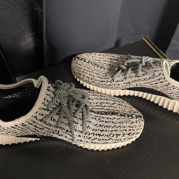 Men's Adidas Yeezy Boost 350 "Turtle Dove" Running Shoes - Picture 4 of 4